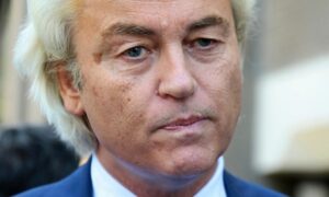 Wilders Rabobank pvv Omtzigt kabinet