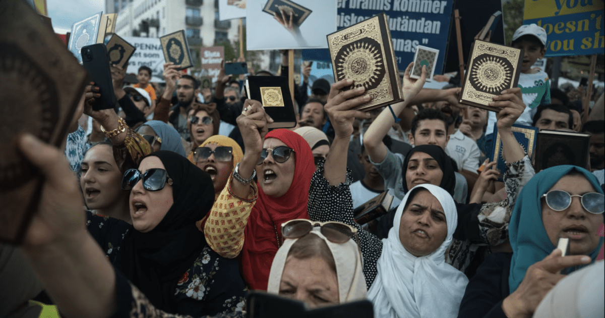 Westen onder bedreiging: krachtmeting in Zweden over koranverbranding en sharia (video)