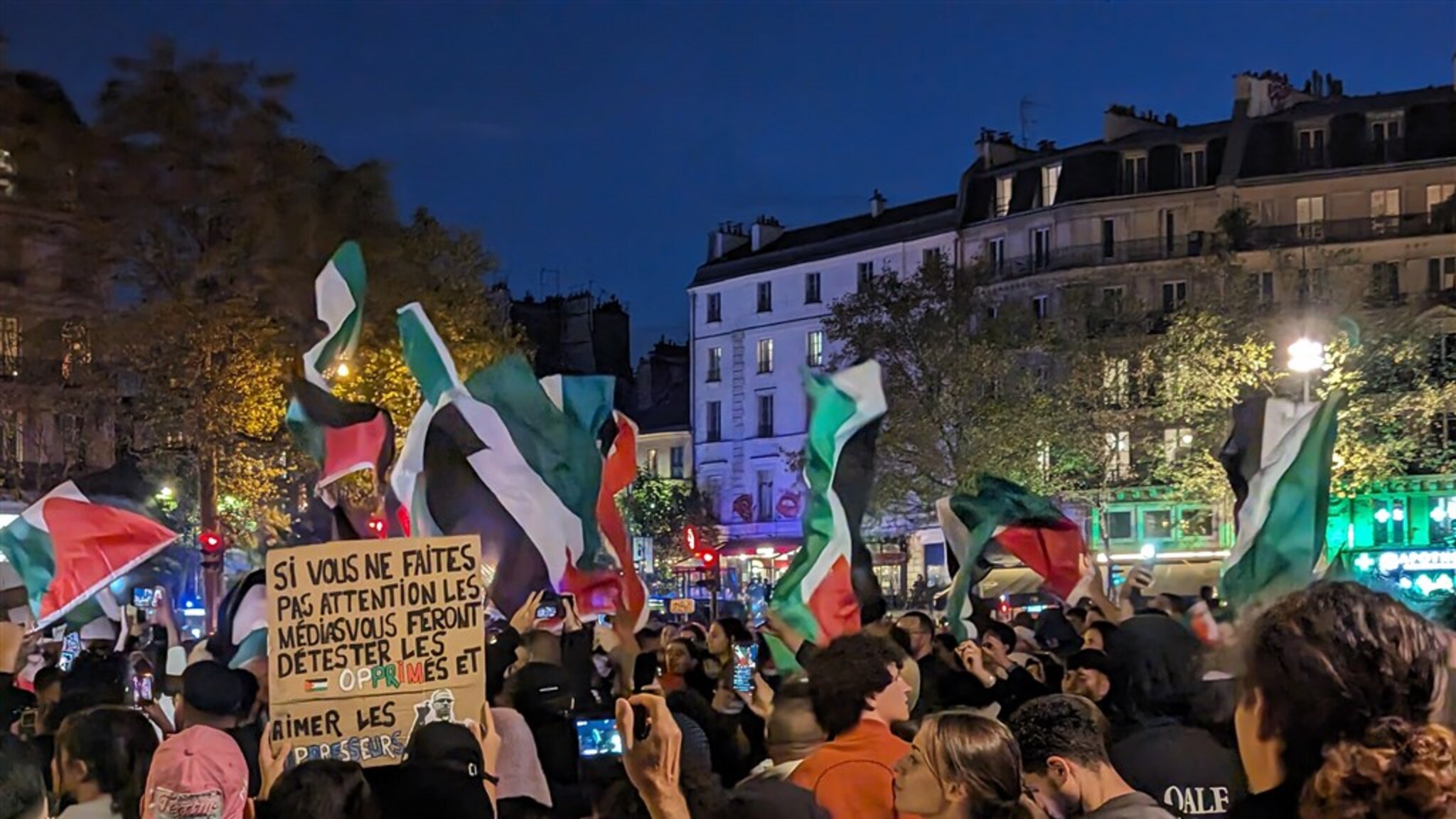 Parijs : Frankrijk treedt hard op tegen pro-Palestijnse demonstranten vanwege veiligheidsproblemen