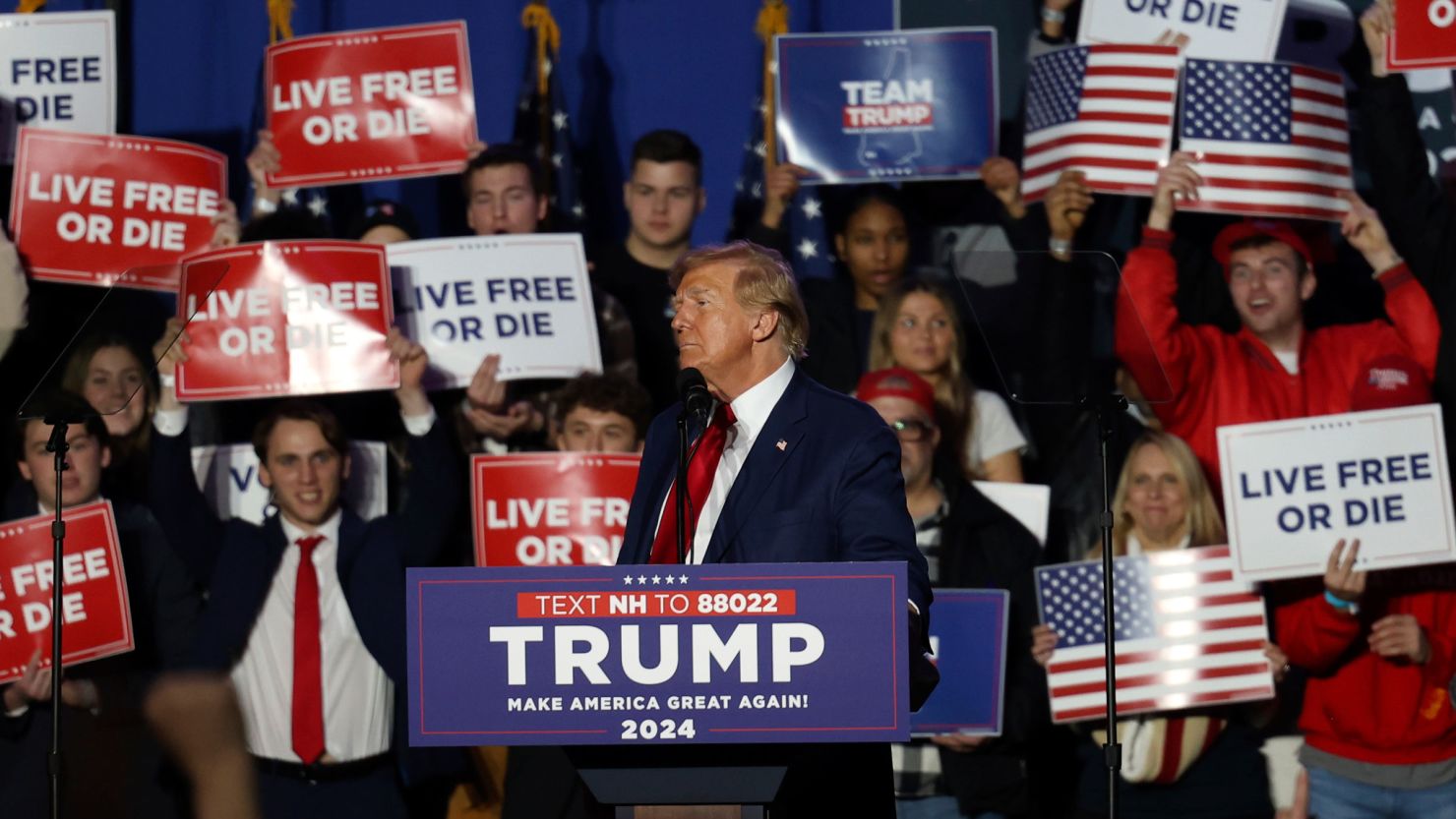 Trump maakt verbale blunders tijdens de bijeenkomst in Ohio en voorspelt een ‘bloedbad’ als hij wordt verslagen