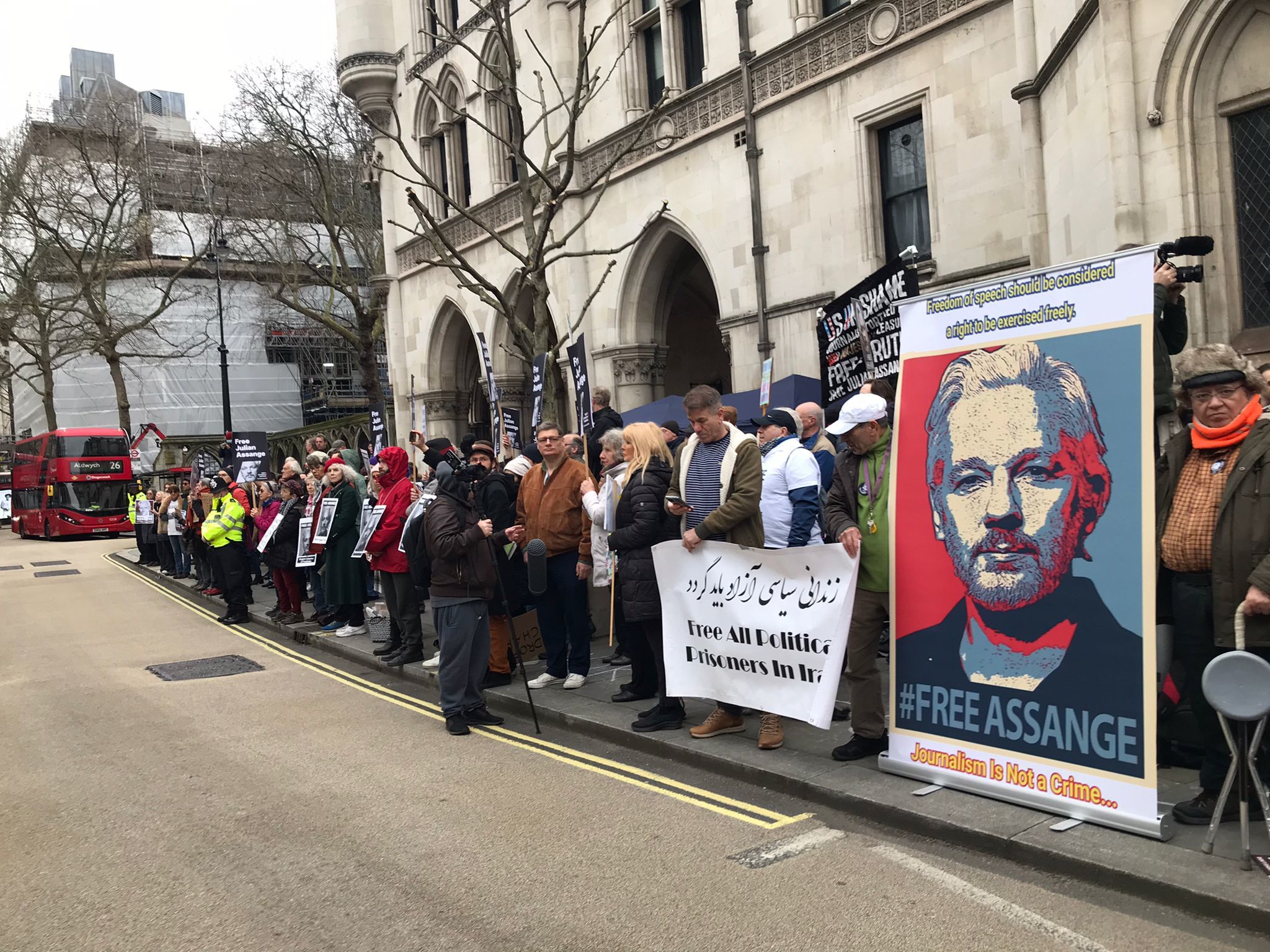 Dag X’-hoorzitting voor Julian Assange ‘zal bepalen of hij leeft of sterft’