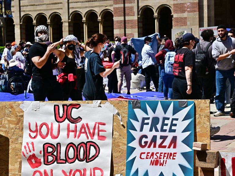 Politie arresteert studenten van de Universiteit van Texas die protesteren tegen de genocide in Gaza